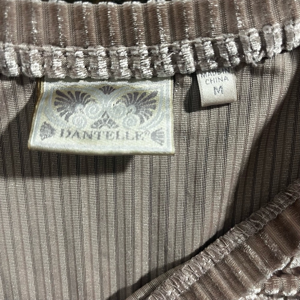 DANTELLE Womens Short Sleeve Top Mauve Pleated Velvet Ribbed Round Neck MED - Picture 5 of 6